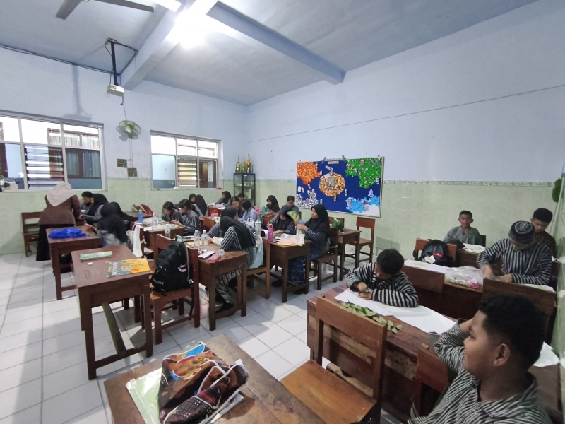 Kegiatan Rutin Extra Seni Lukis